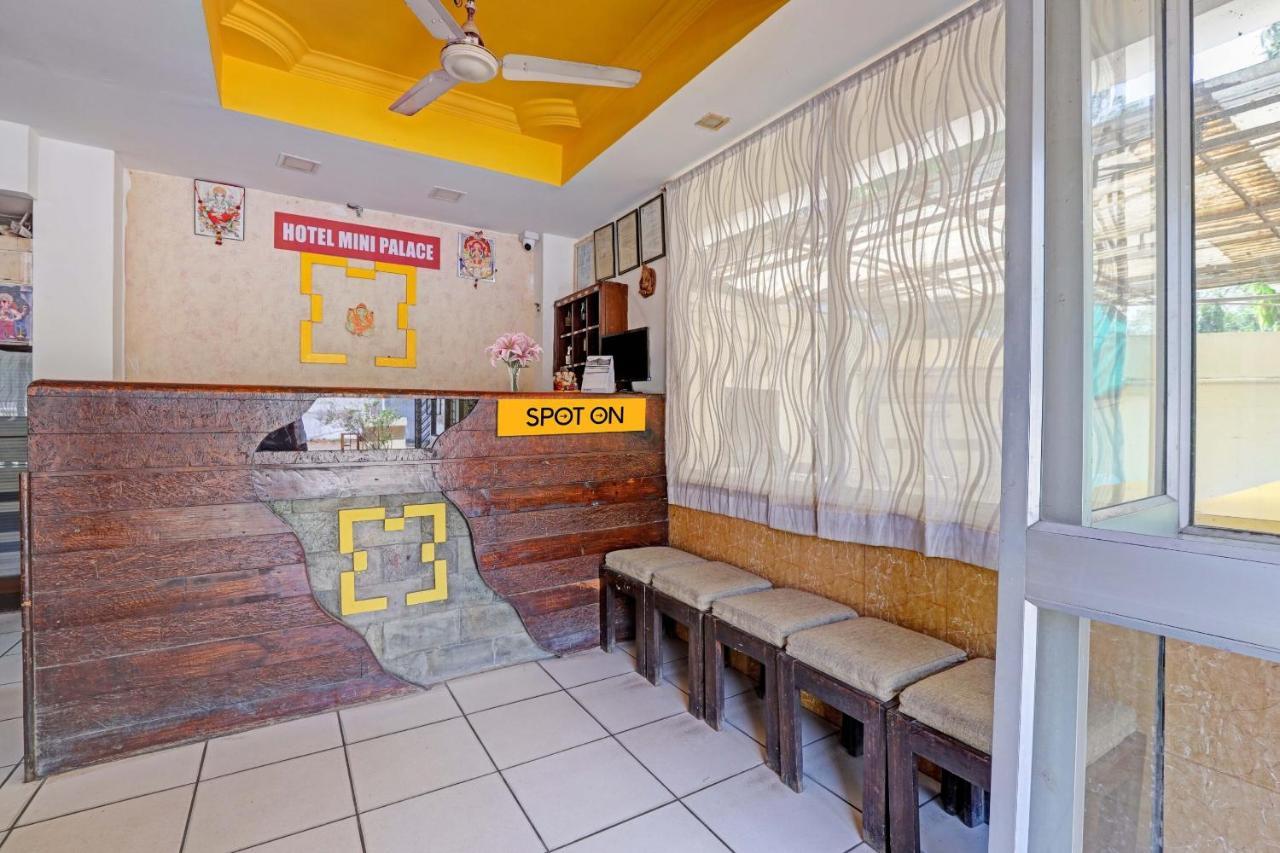 Oyo Flagship 80463 Hotel Mini Palace Vadodara Exterior foto